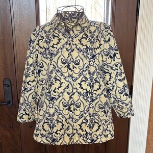 Womens Navy & Cream Patterned Button-Up blouse